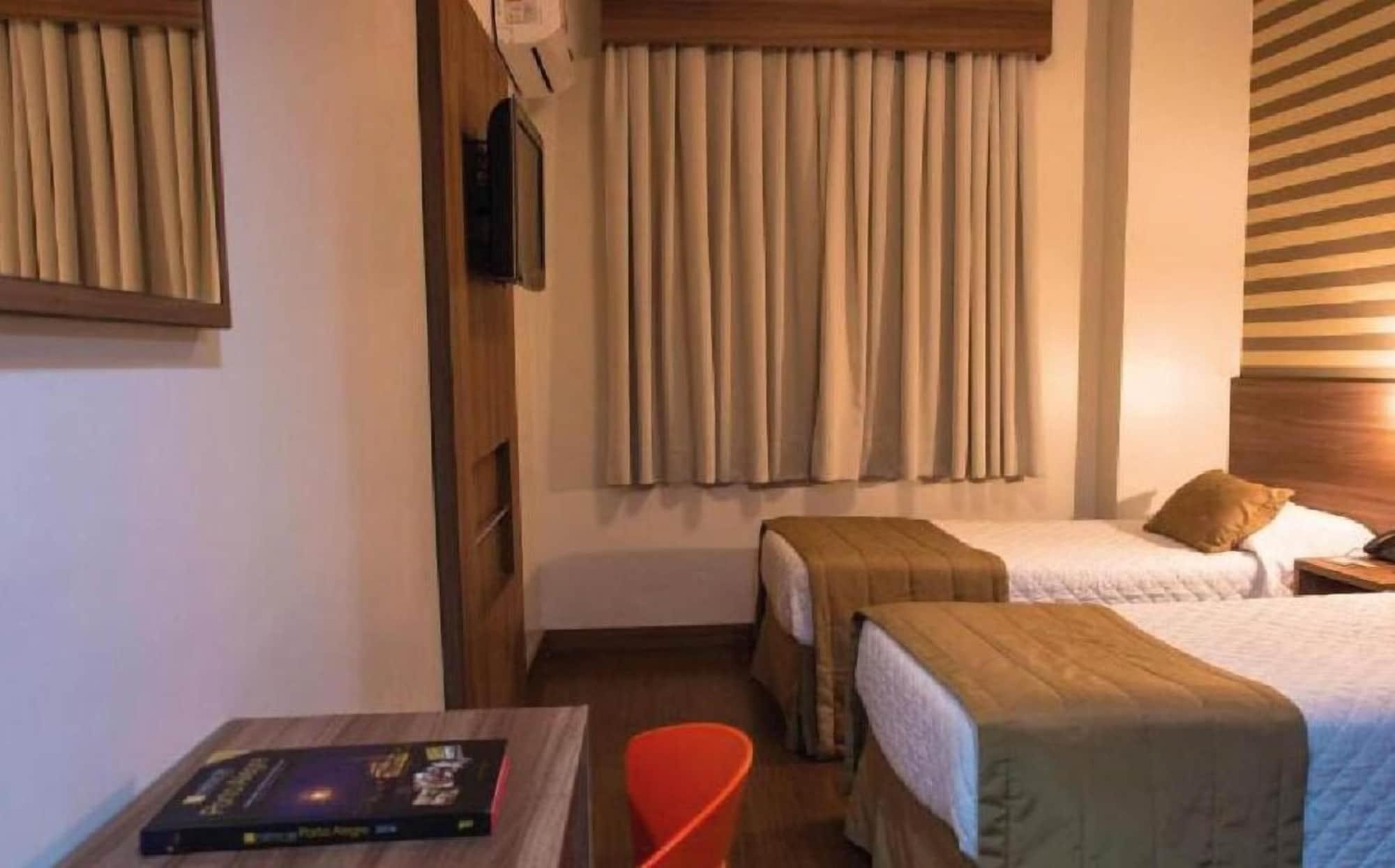 Continental Business - 200 Metros Do Complexo Hospitalar Santa Casa 3* Porto Alegre